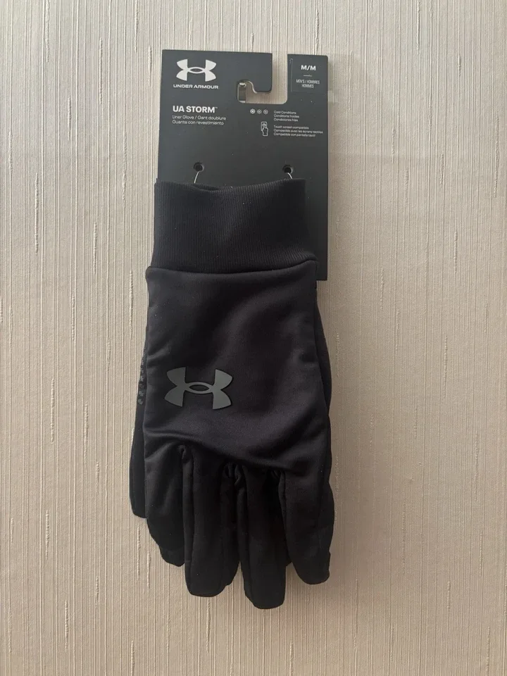 Under Armour liner gloves image 3